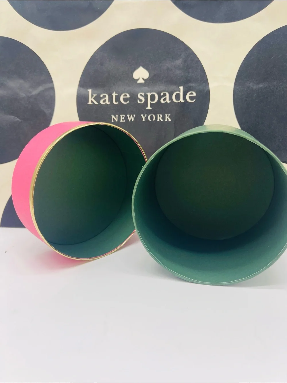 kate spade Pink and Green Round Gift Box with Gold Trim New